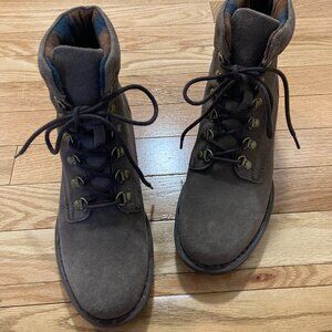NEW Born Codi Suede Winter Boots Sz 7.5